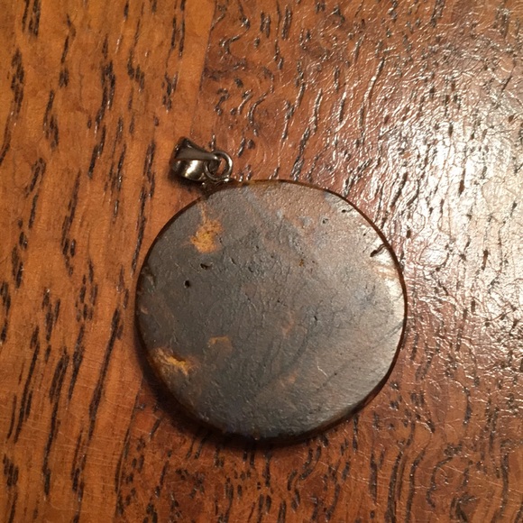Pendant - Picture 2 of 2